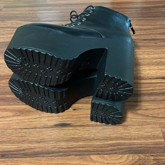 Women Round Toe Fashion Goth Chunky Platform Heel Ankle Boots size 8 - Picture 5 of 9